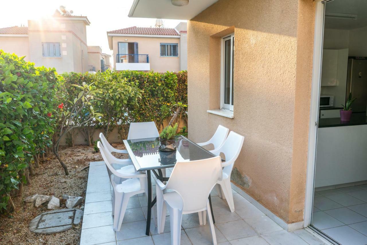 Helios Cottages Paphos Buitenkant foto